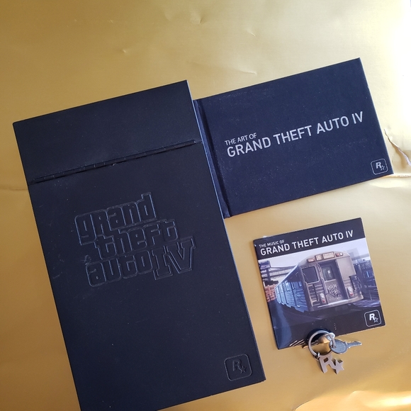 Grand Theft Auto Steel Safe Deposit Lock Box Collectible, cd and art book - Picture 2 of 5